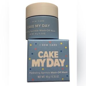 Cake My Day Hydrating Sprinkle Wash-Off Mask - Blue